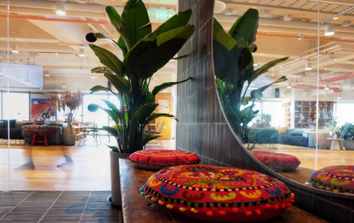 金尚丽电梯等候区